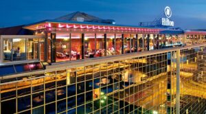 prodej hotelu, hotelová transakce, cena za pokoj, investor, hotelový trh